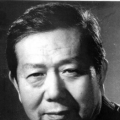 为何这些“丑萌系”面孔能成为“万人迷”？